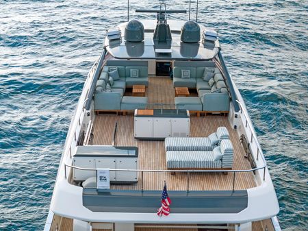 Ferretti Yachts 920 image