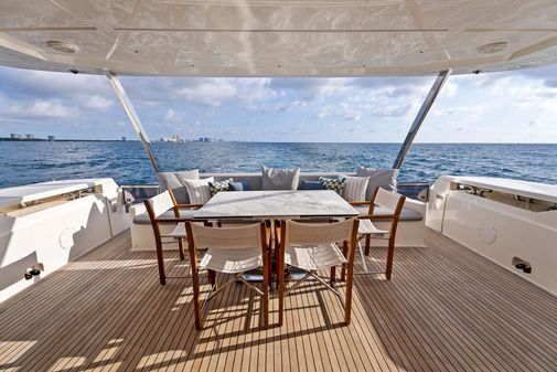 Ferretti Yachts 920 image