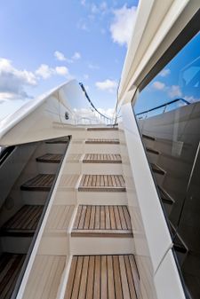 Ferretti Yachts 920 image