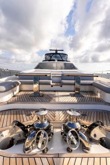 Ferretti Yachts 920 image