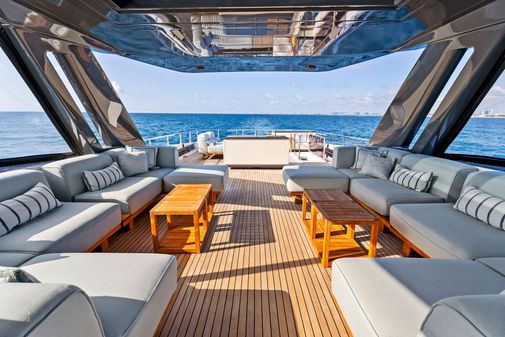 Ferretti Yachts 920 image