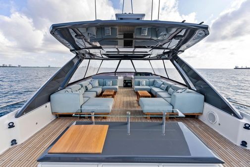 Ferretti Yachts 920 image