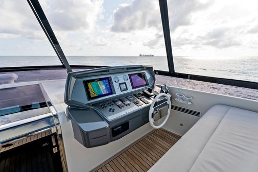 Ferretti Yachts 920 image