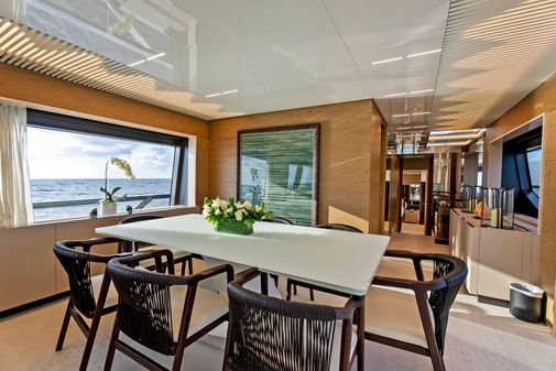 Ferretti Yachts 920 image