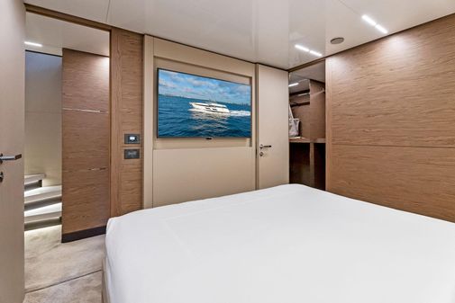 Ferretti Yachts 920 image