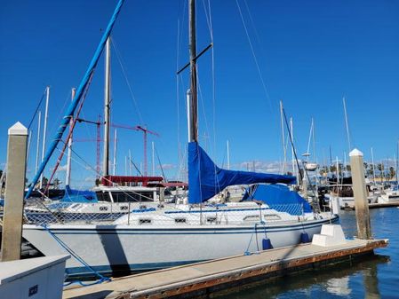 Ericson 381 image