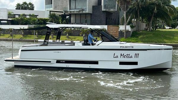 De Antonio Yachts D36 