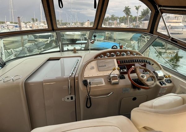 Sea Ray 310 Sundancer image