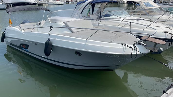 Beneteau Flyer 850 SD - main image