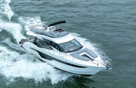 Galeon 500 Fly image