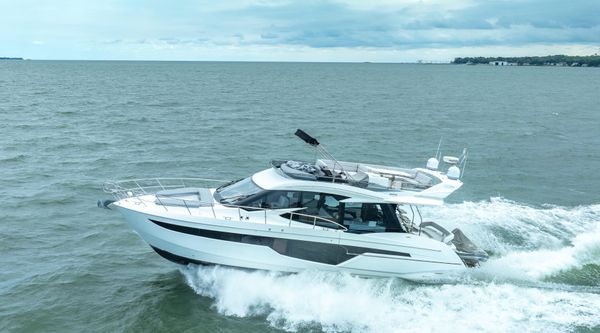 Galeon 500 Fly image