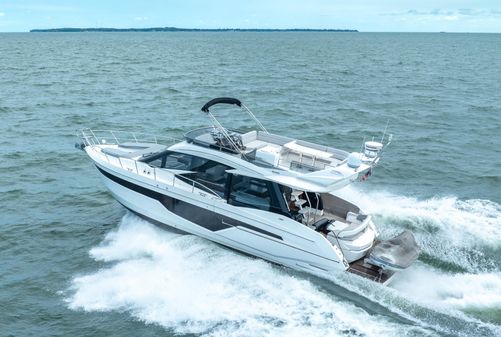 Galeon 500 Fly image