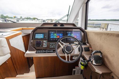 Galeon 500 Fly image