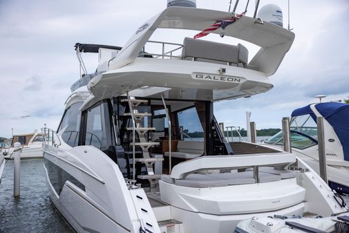 Galeon 500 Fly image