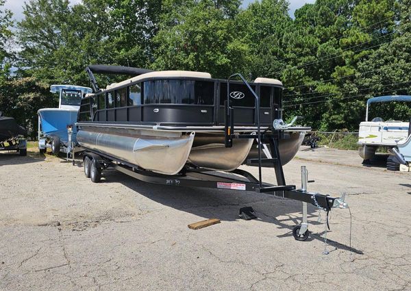 Bentley-pontoons LEGACY-243-NAVIGATOR image