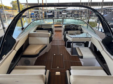 Regal 3200-BOWRIDER image