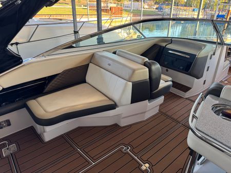 Regal 3200-BOWRIDER image