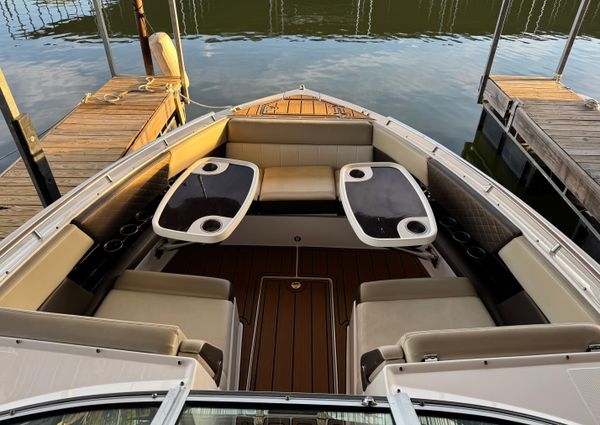 Regal 3200-BOWRIDER image