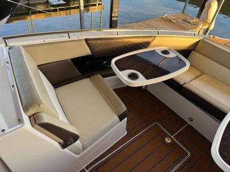 Regal 3200-BOWRIDER image