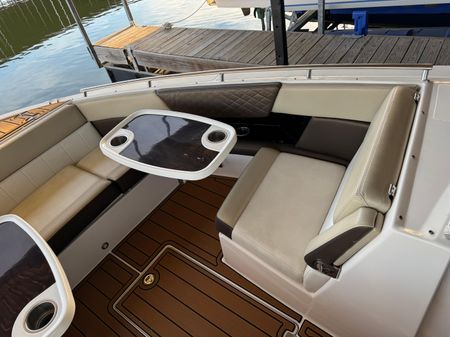 Regal 3200-BOWRIDER image