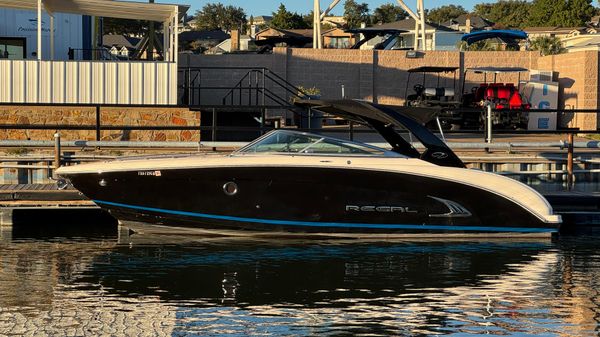 Regal 3200 Bowrider 