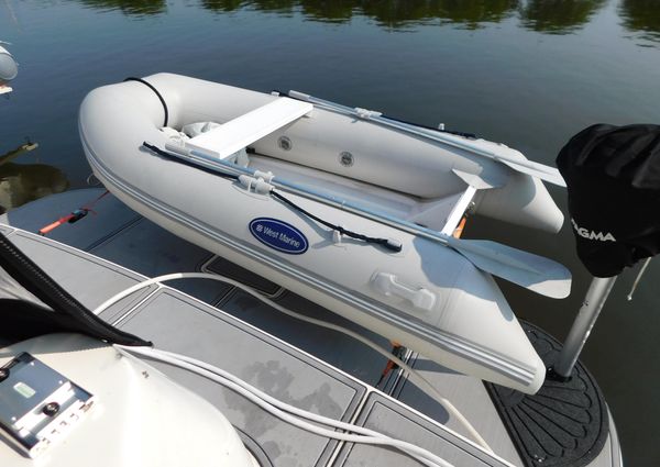 Sea Ray 400 Sundancer image