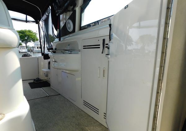 Sea Ray 400 Sundancer image