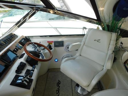 Sea Ray 400 Sundancer image