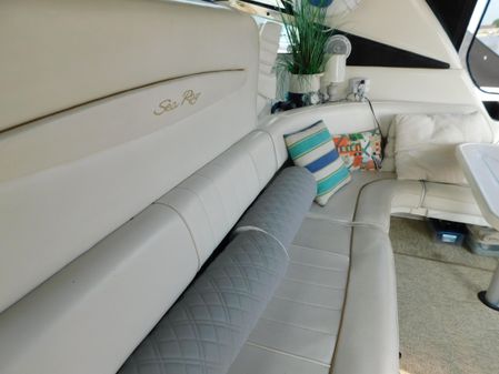 Sea Ray 400 Sundancer image