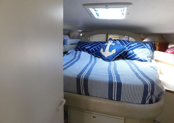 Sea Ray 400 Sundancer image