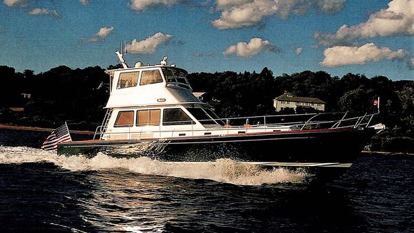 Alden 56 Flybridge Motor Yacht