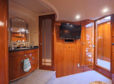 Carver 530-VOYAGER-PILOTHOUSE image