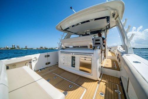 Boston Whaler 42 OUTRAGE image