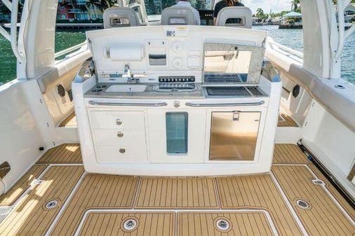 Boston-whaler 42-OUTRAGE image