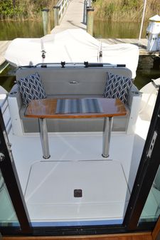 Tiara Yachts C39 Coupe image