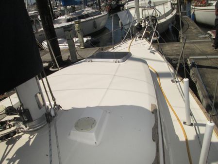 Sabre 32 image
