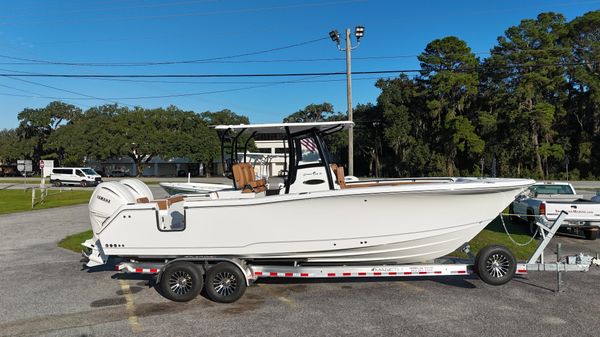 Sea Hunt Gamefish 28CB 