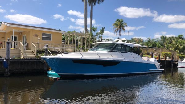 Tiara Yachts 43 LE