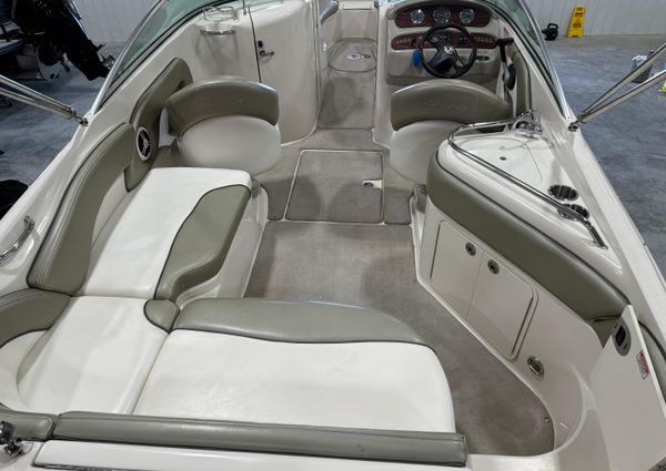 Sea-ray 240-SUNDECK image