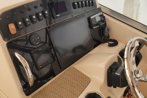 Grady-White Freedom 307 image