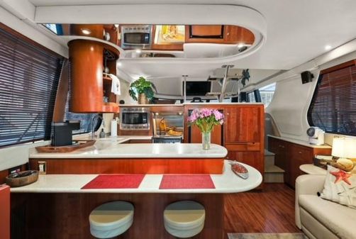 Carver 530-VOYAGER-PILOTHOUSE image