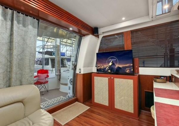 Carver 530-VOYAGER-PILOTHOUSE image