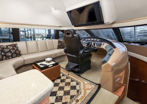 Carver 530-VOYAGER-PILOTHOUSE image