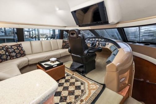 Carver 530-VOYAGER-PILOTHOUSE image