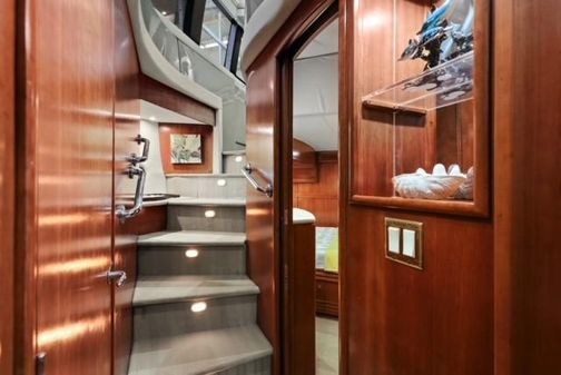 Carver 530-VOYAGER-PILOTHOUSE image