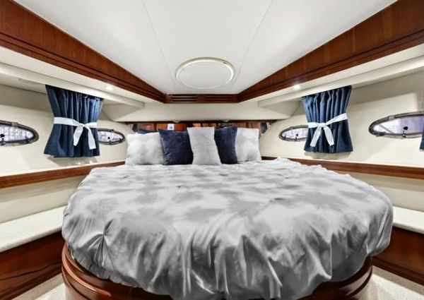 Carver 530-VOYAGER-PILOTHOUSE image