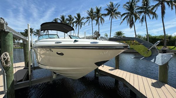 Sea Ray 250 SLX 