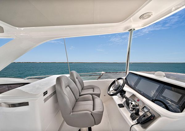 Princess F55 Flybridge image