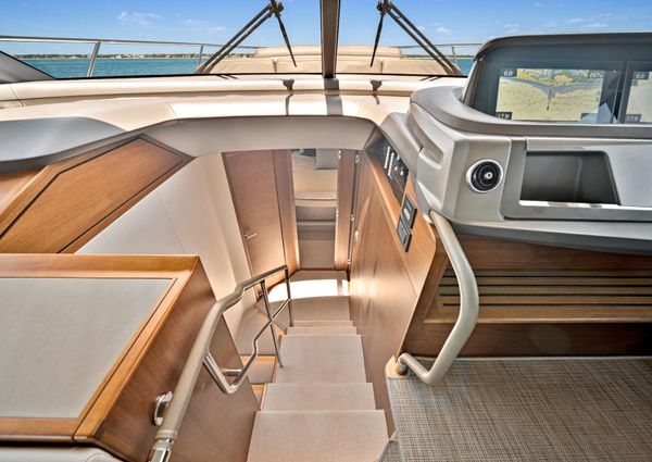 Princess F55 Flybridge image