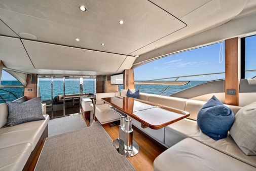 Princess Yachts F55 Flybridge image